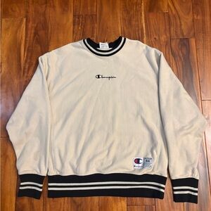 Champion Men's Beige Crewneck Sweater